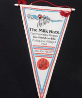 WS112 Vintage Original Cycling 20th Milk Race Commemorative Pennant 1977 Southend-on-Sea